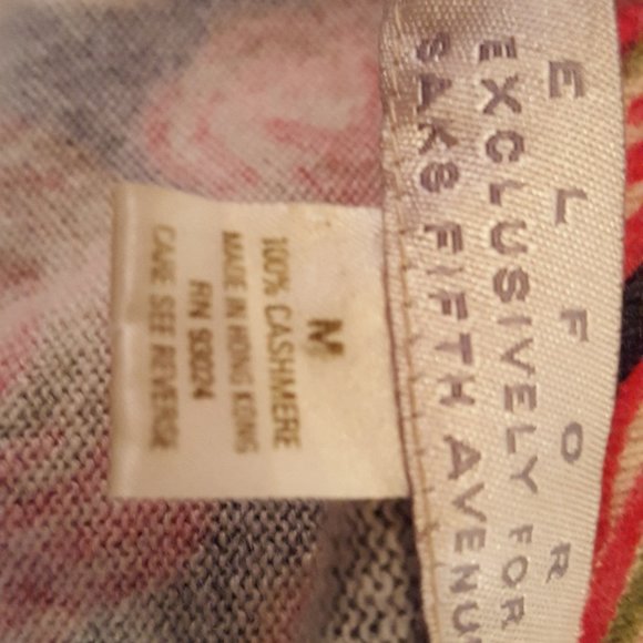 Women's cashmere cowl neck sweater - Picture 3 of 3